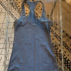 Lululemon a Women’s Racerback fitted tank top grey
